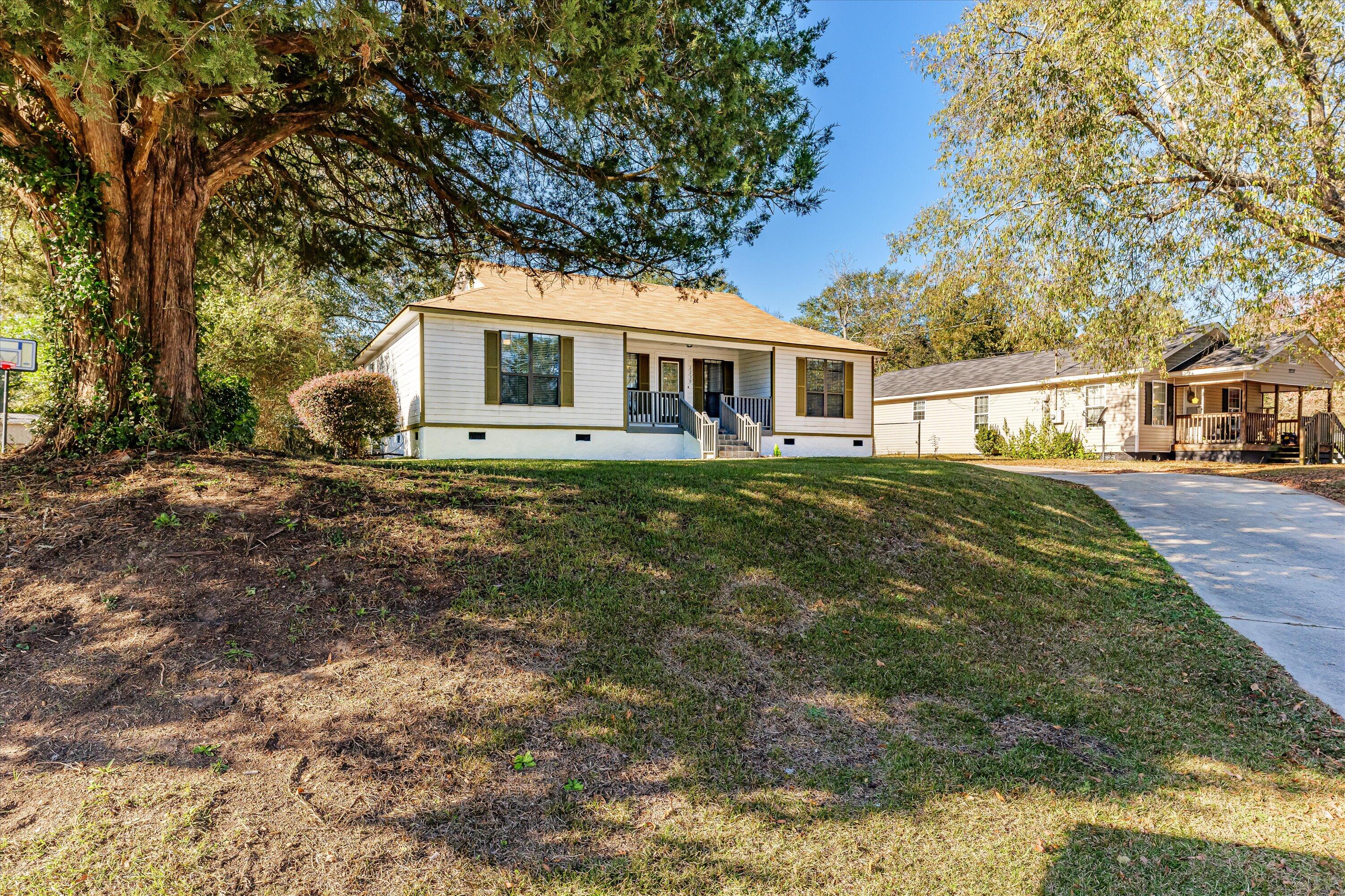 2239 Bayvale Road Augusta, GA 30909 - Photo 5 of 46 05-P1639865