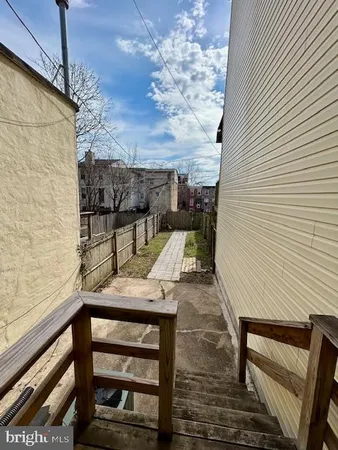 $1,675 | 923 McHenry Street, Baltimore, MD 21223