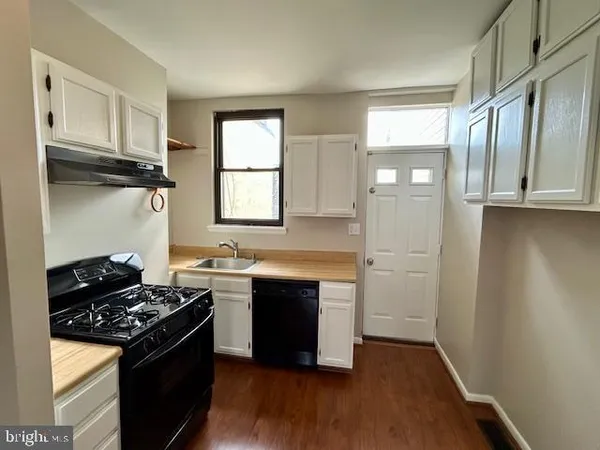 $1,675 | 923 McHenry Street, Baltimore, MD 21223