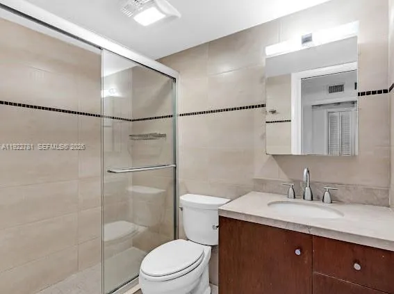 $2,700 | 3001 Southwest 1st Avenue, Unit 102, Miami, FL 33129