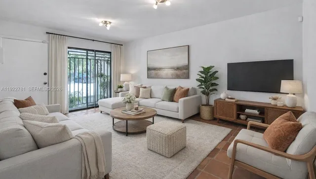 $2,700 | 3001 Southwest 1st Avenue, Unit 102, Miami, FL 33129