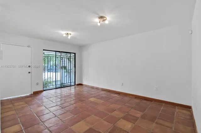 $2,700 | 3001 Southwest 1st Avenue, Unit 102, Miami, FL 33129