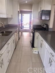 644 Atkins Drive Glendale, CA 91206 - Photo 3 of 14