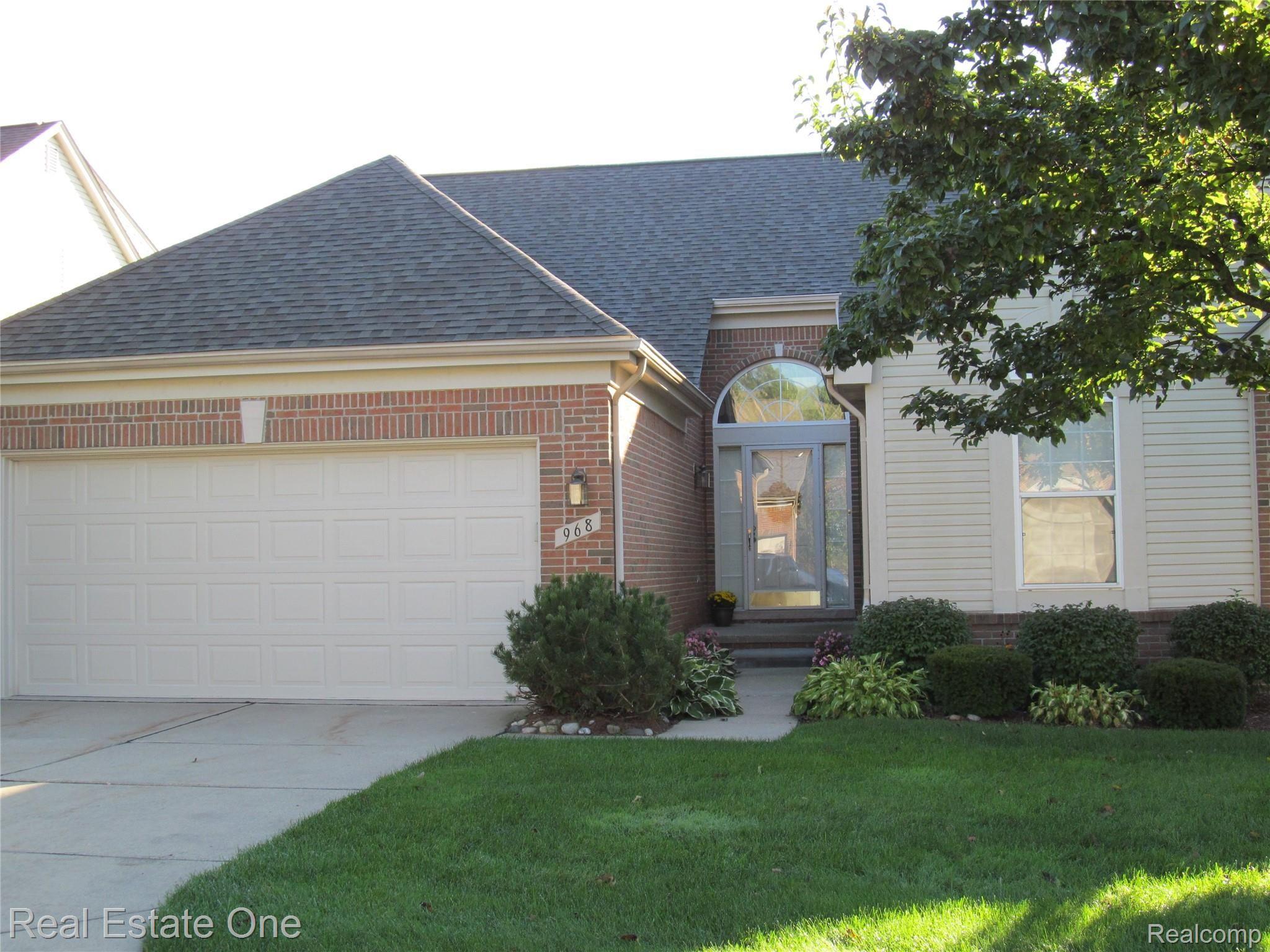 968 Churchill Circle Rochester, MI 48307 - Photo 28 of 28 IMG_1146 - Copy.JPG
