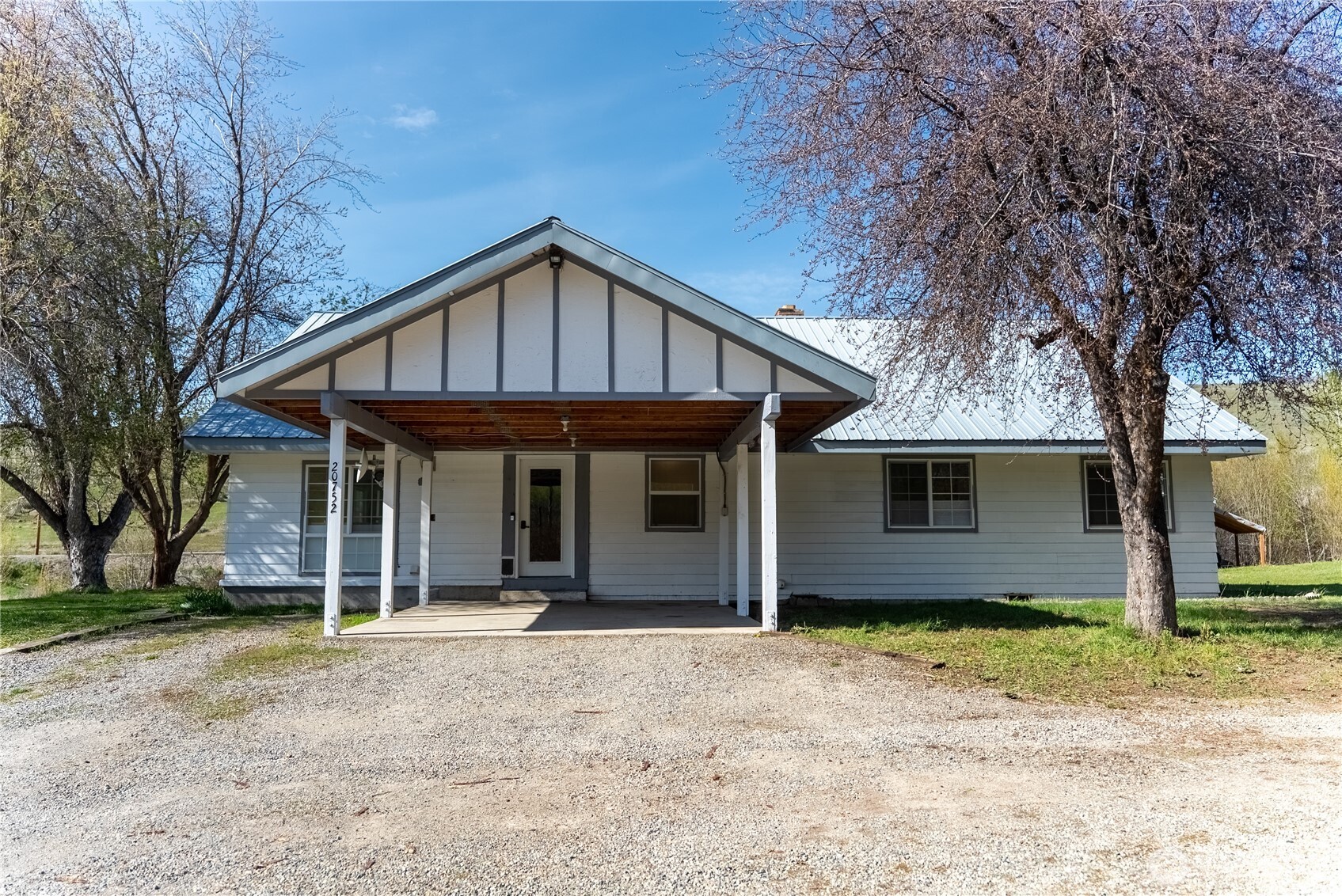 20752 State Rte 20 Twisp, WA 98856 - Photo 2 of 35