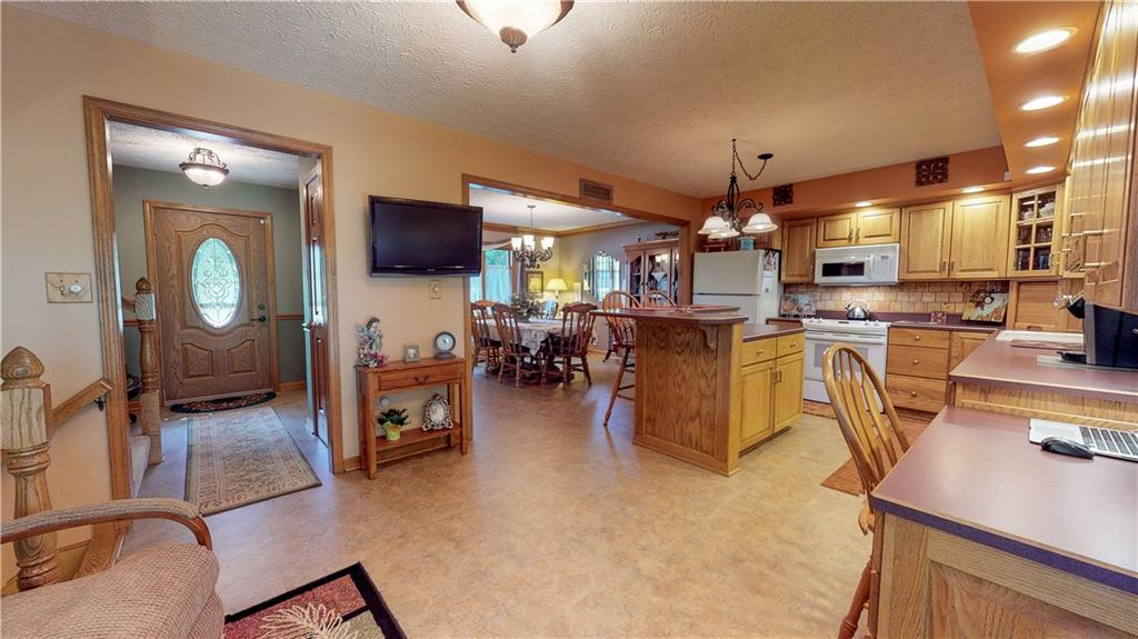 2412 Fisher Road Indianapolis, IN 46239 - Photo 10 of 42 Gallery Image 10