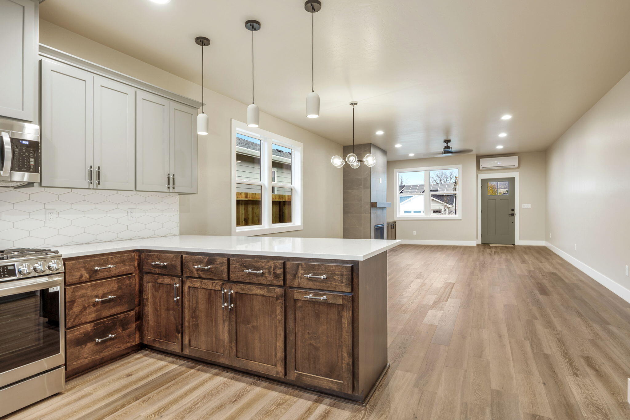 332 Randy Street Ashland, OR 97520 - Photo 16 of 41 Kitchen