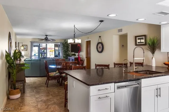 $348,900 | 1317 Southeast 46th Lane, Unit 104, Cape Coral, FL 33904