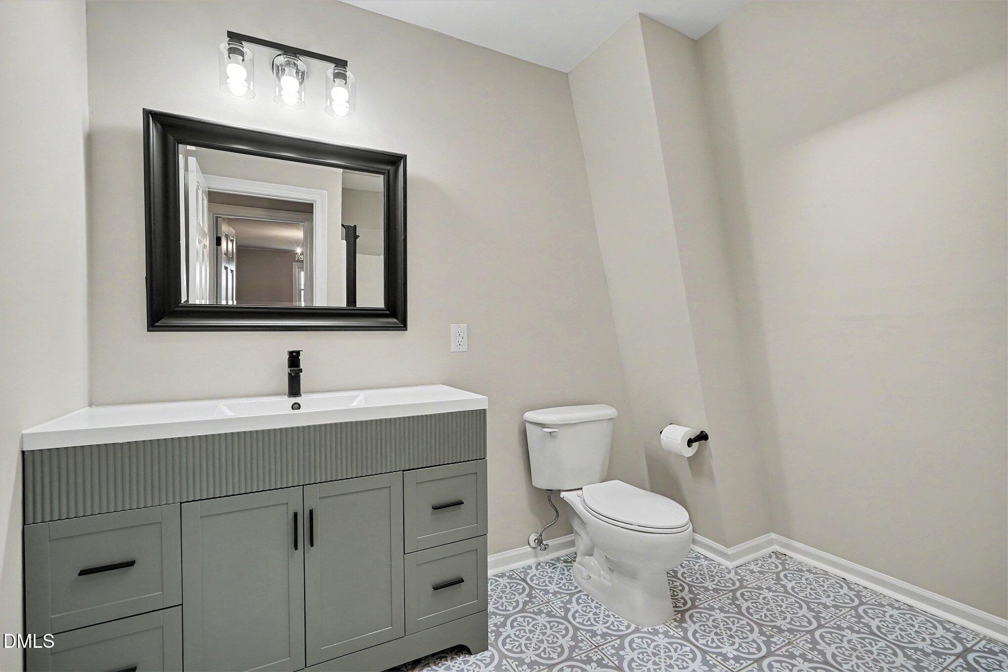 2619 Buffalo Road Smithfield, NC 27577 - Photo 10 of 29 014_file_2564