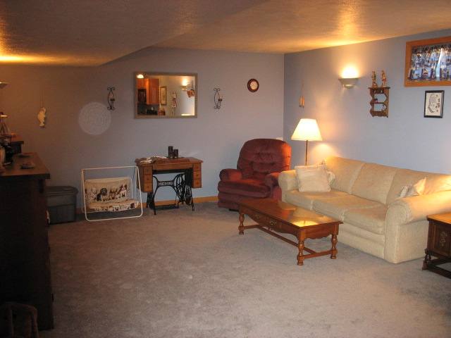 4619 West Pfeiffer Road Bartonville, IL 61607 - Photo 3 of 5 Gallery Image 3