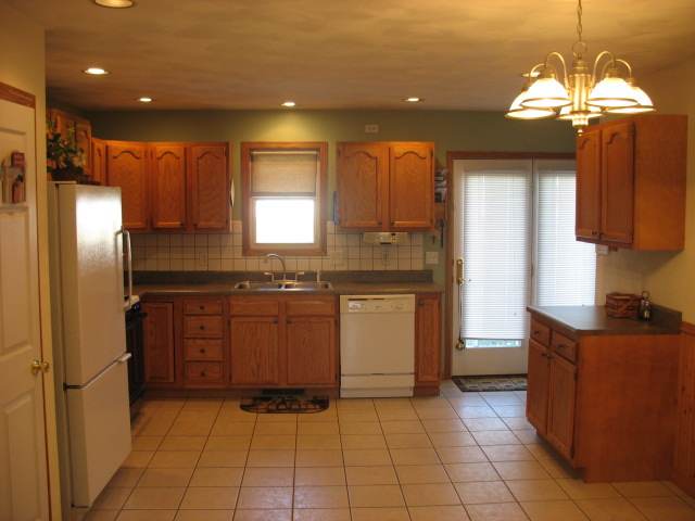 4619 West Pfeiffer Road Bartonville, IL 61607 - Photo 4 of 5 Gallery Image 4