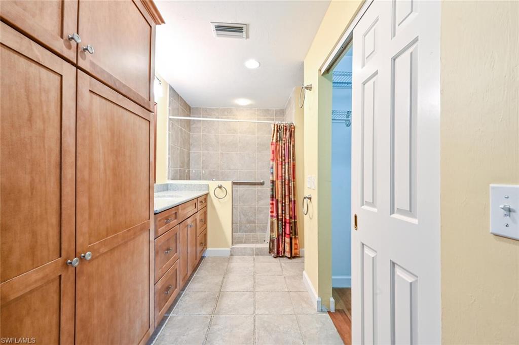 869 Reef Point Circle, Unit 26 Naples, FL 34108 - Photo 16 of 29 Master Bathroom