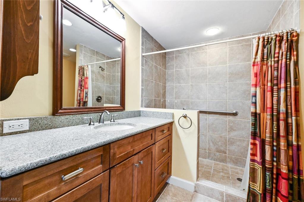 869 Reef Point Circle, Unit 26 Naples, FL 34108 - Photo 17 of 29 Master Bathroom