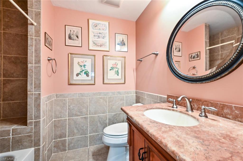 869 Reef Point Circle, Unit 26 Naples, FL 34108 - Photo 20 of 29 Guest Bathroom