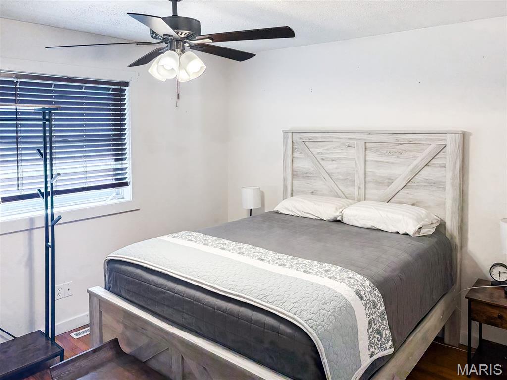 1043 East Edgewood Street Springfield, MO 65807 - Photo 24 of 48