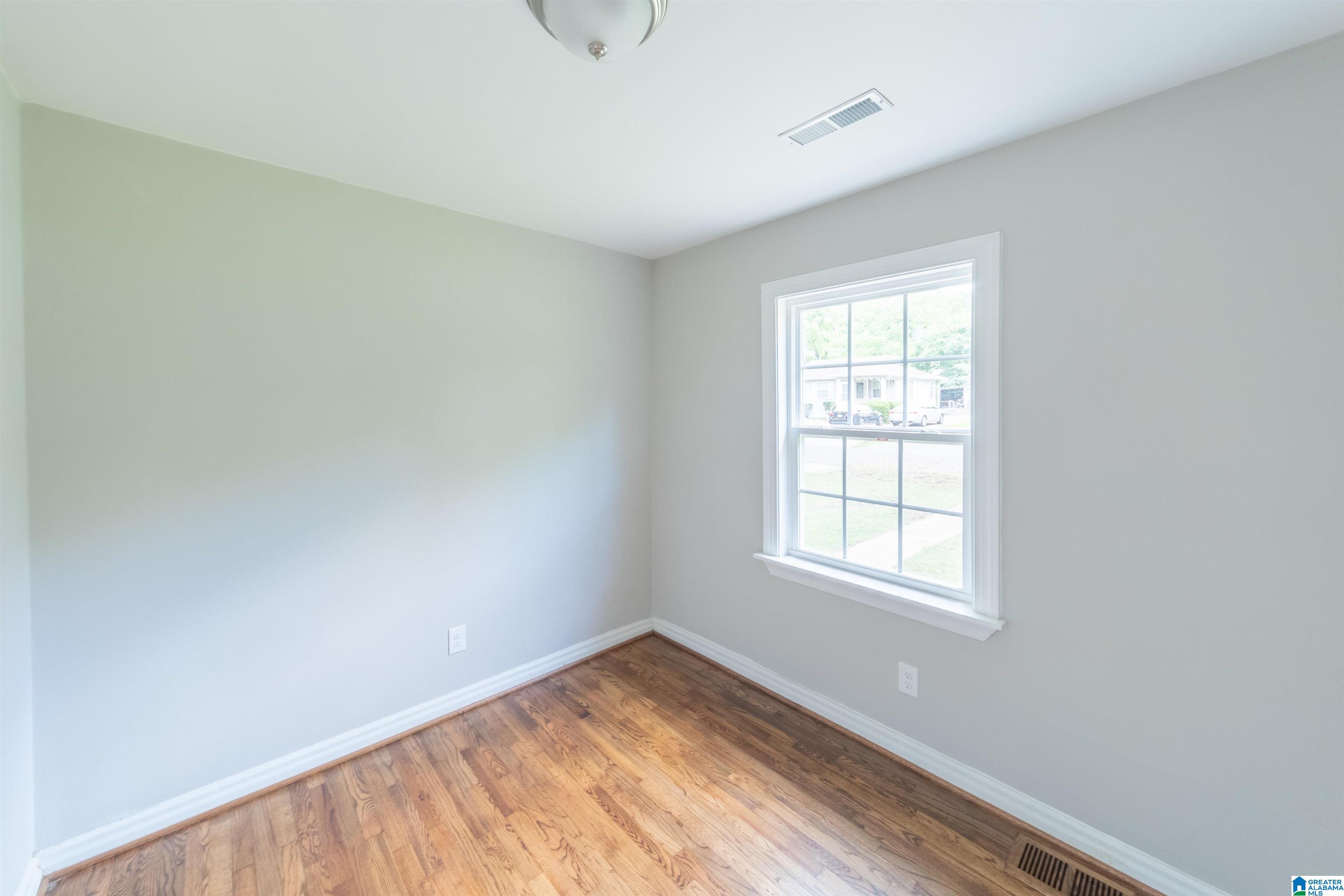 136 Crystal Avenue Bessemer, AL 35023 - Photo 18 of 37