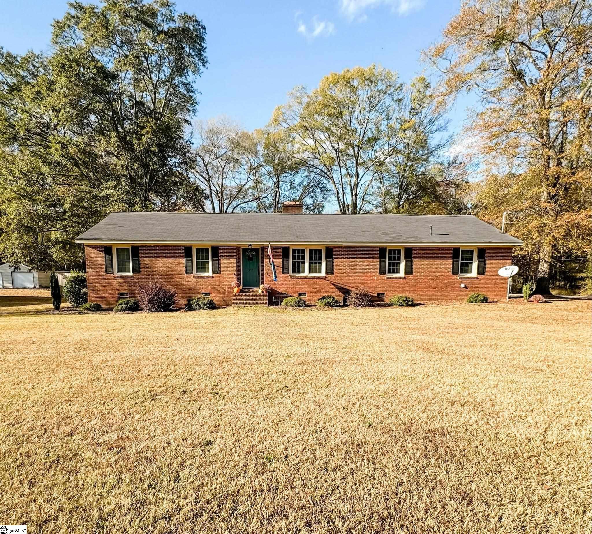 327 State Rd S-30-483 Clinton, SC 29325 - Photo 1 of 27 Gallery Image 1