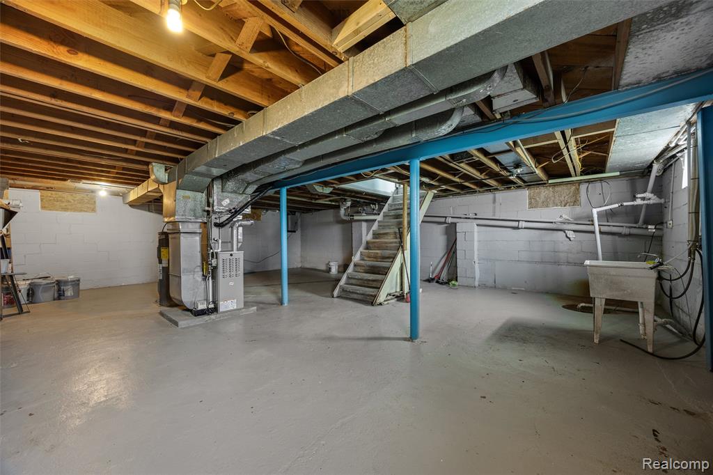 33065 Garfield Road Fraser, MI 48026 - Photo 14 of 23 Gallery Image 14
