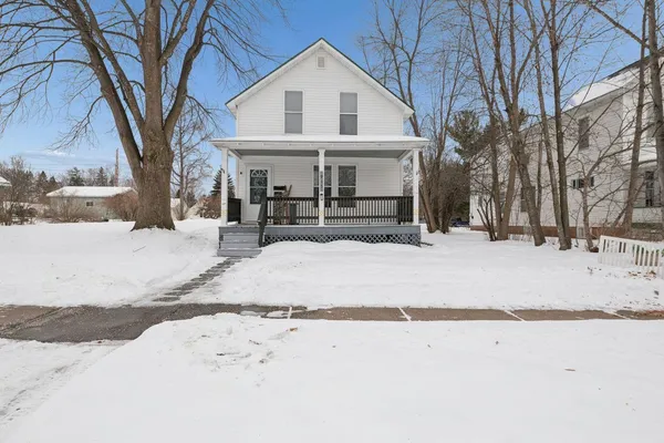 $224,000 | 915 11th Avenue West, Ashland, WI 54806