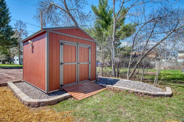 $214,000 | 915 11th Avenue West, Ashland, WI 54806