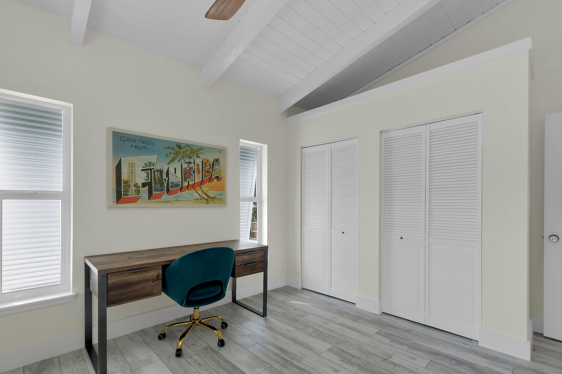 147 Sioux Street Tavernier, FL 33070 - Photo 23 of 41 a workspace with furniture and a window