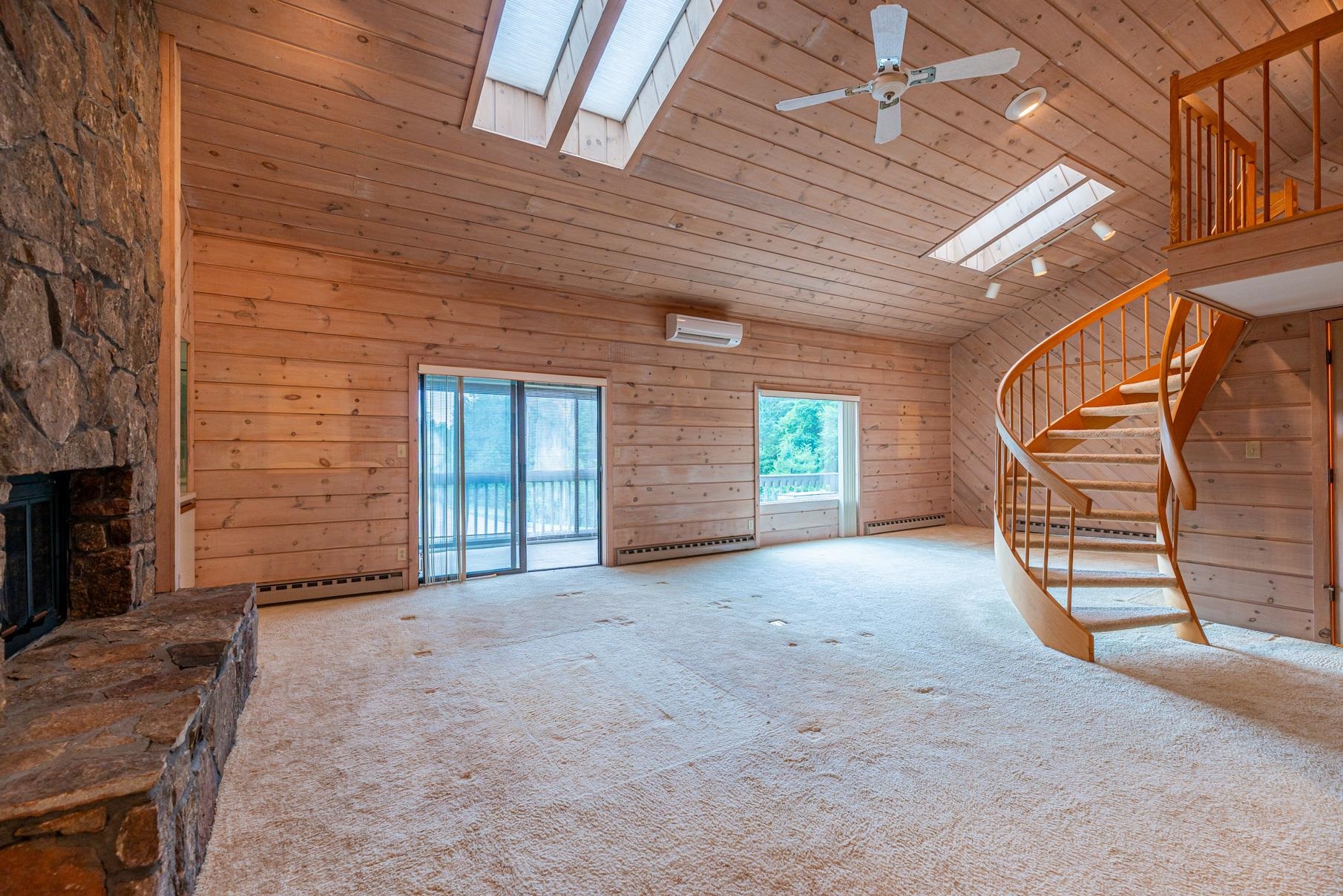 8920 Sage Hill Road, Unit 20 Manchester Center, VT 05255 - Photo 2 of 33 Gallery Image 2