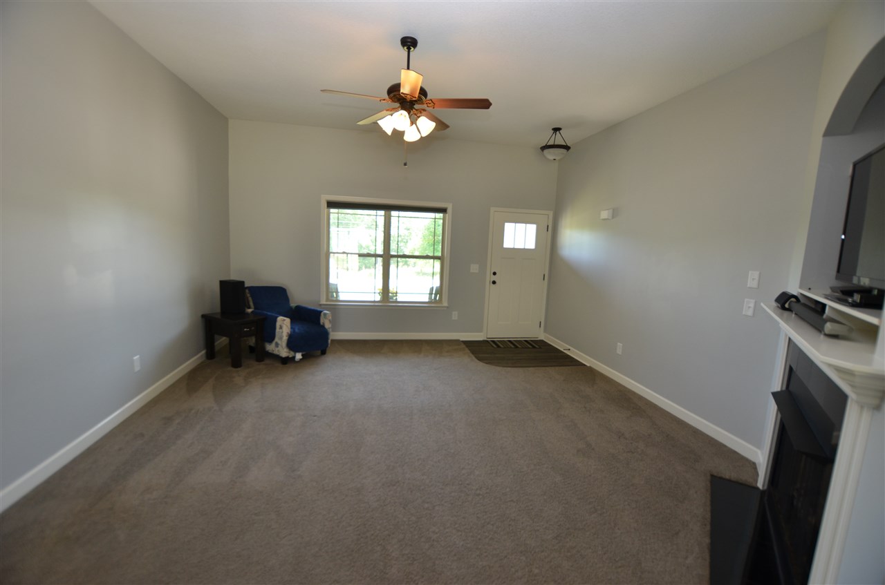 109 Green River Road Spartanburg, SC 29307 - Photo 5 of 21 Gallery Image 5