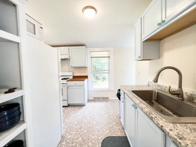 $2,400 | 30 Bonsilene Street, Milford, CT 06460