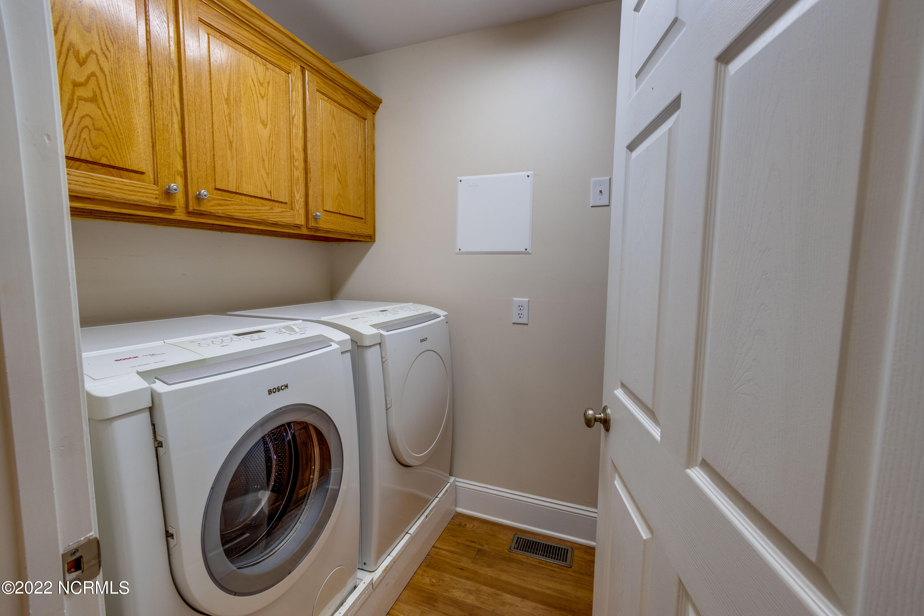 41320 Highway 264 Belhaven, NC 27810 - Photo 20 of 50 020 14230 US Hwy 264 E Laundry room view