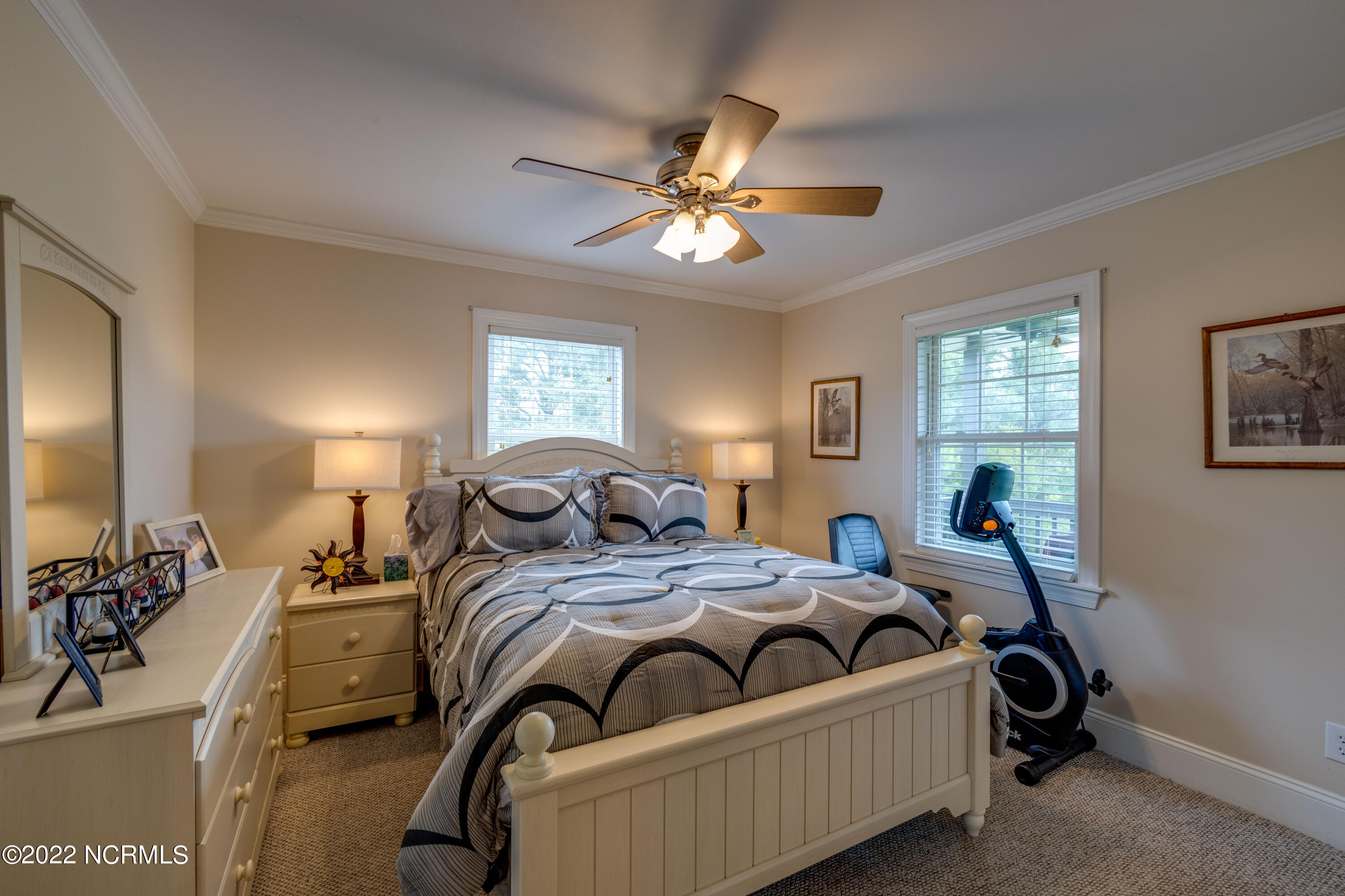 41320 Highway 264 Belhaven, NC 27810 - Photo 26 of 50 026 Guest Room