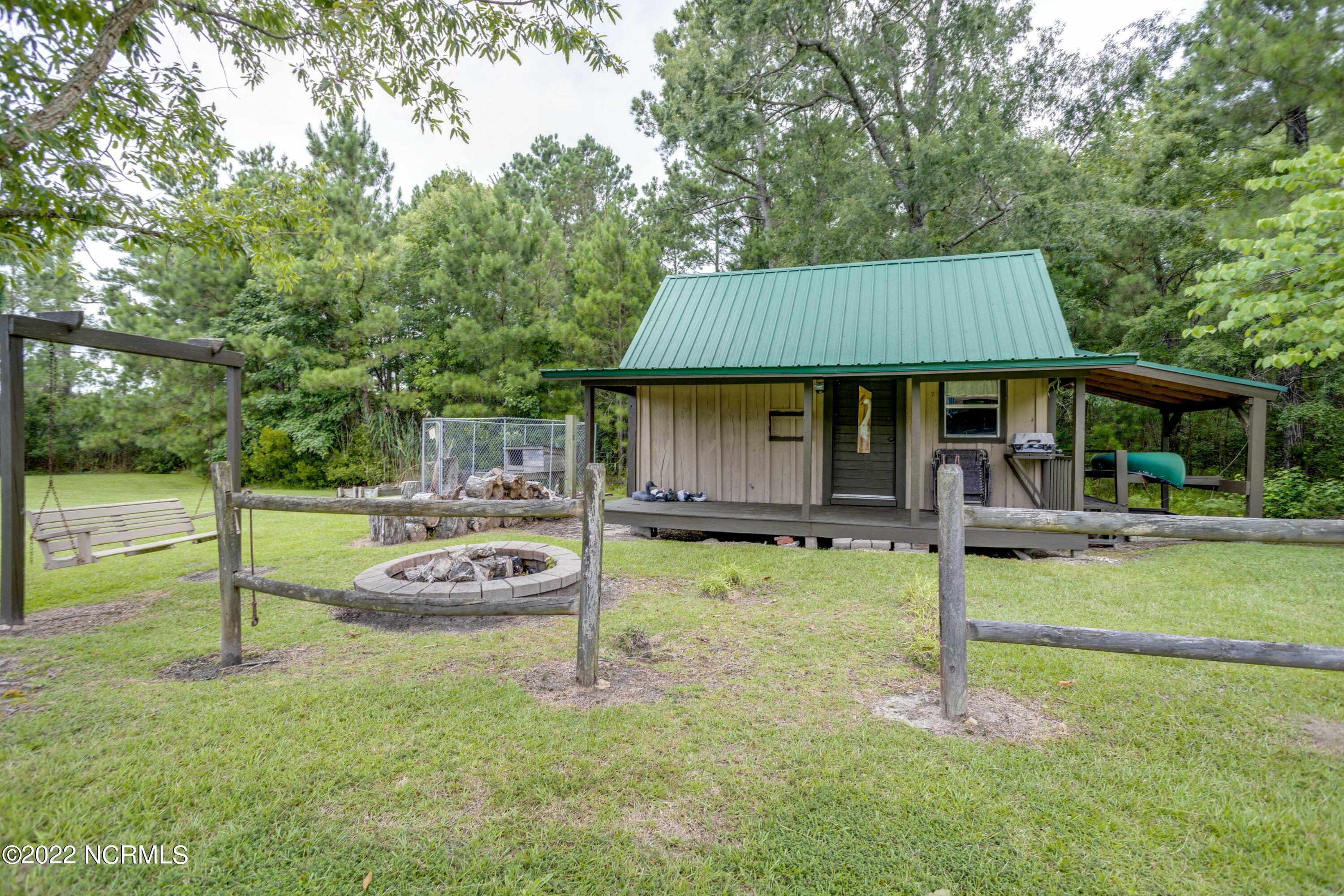 41320 Highway 264 Belhaven, NC 27810 - Photo 31 of 50 031 14320 US 264 Hwy Bunk House Exterior