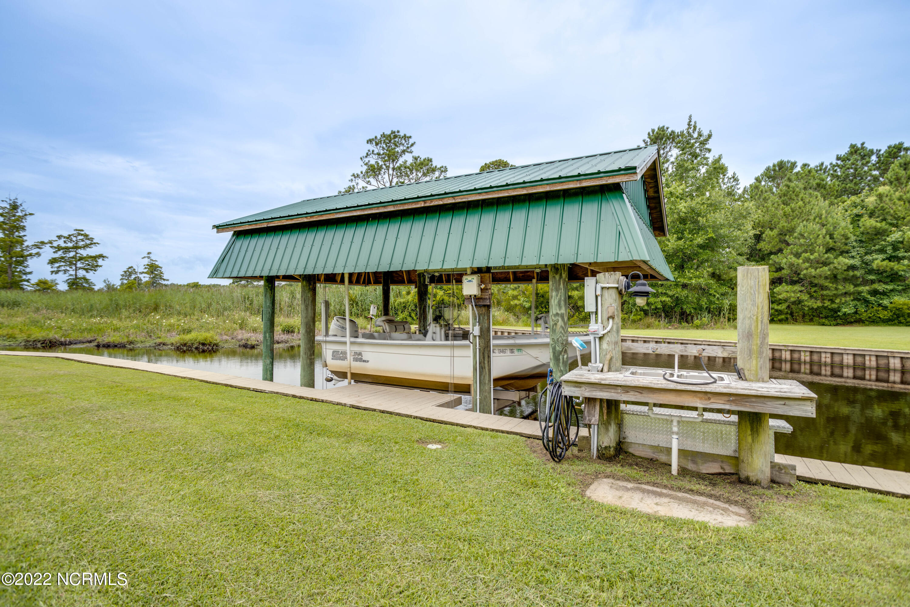 41320 Highway 264 Belhaven, NC 27810 - Photo 40 of 50 040 14320 US 264 Hwy Boat House & Lift V
