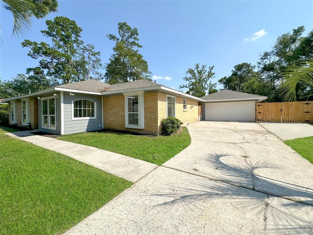 3207 Chaparral Way Spring, TX 77380 - Photo 3 of 25 Gallery Image 3