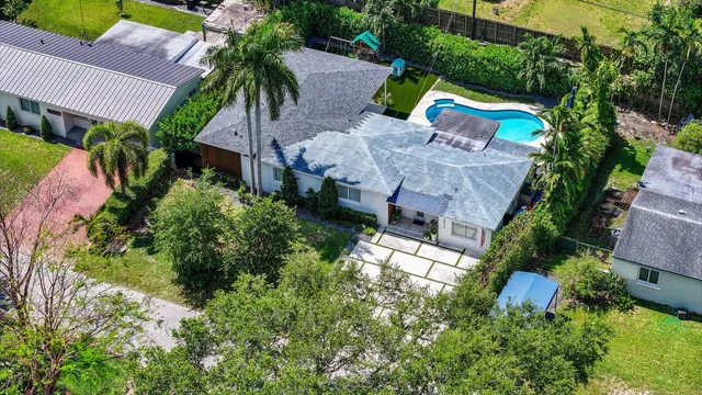 $2,075,000 | 5830 Southwest 51st Terrace, Miami, FL 33155
