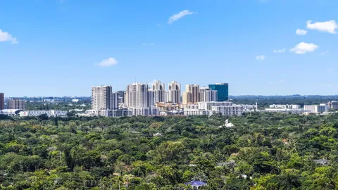 $2,075,000 | 5830 Southwest 51st Terrace, Miami, FL 33155