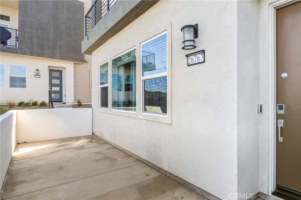 26767 Laurel Mountain Loop Valencia, CA 91381 - Photo 4 of 43 a view of an empty room