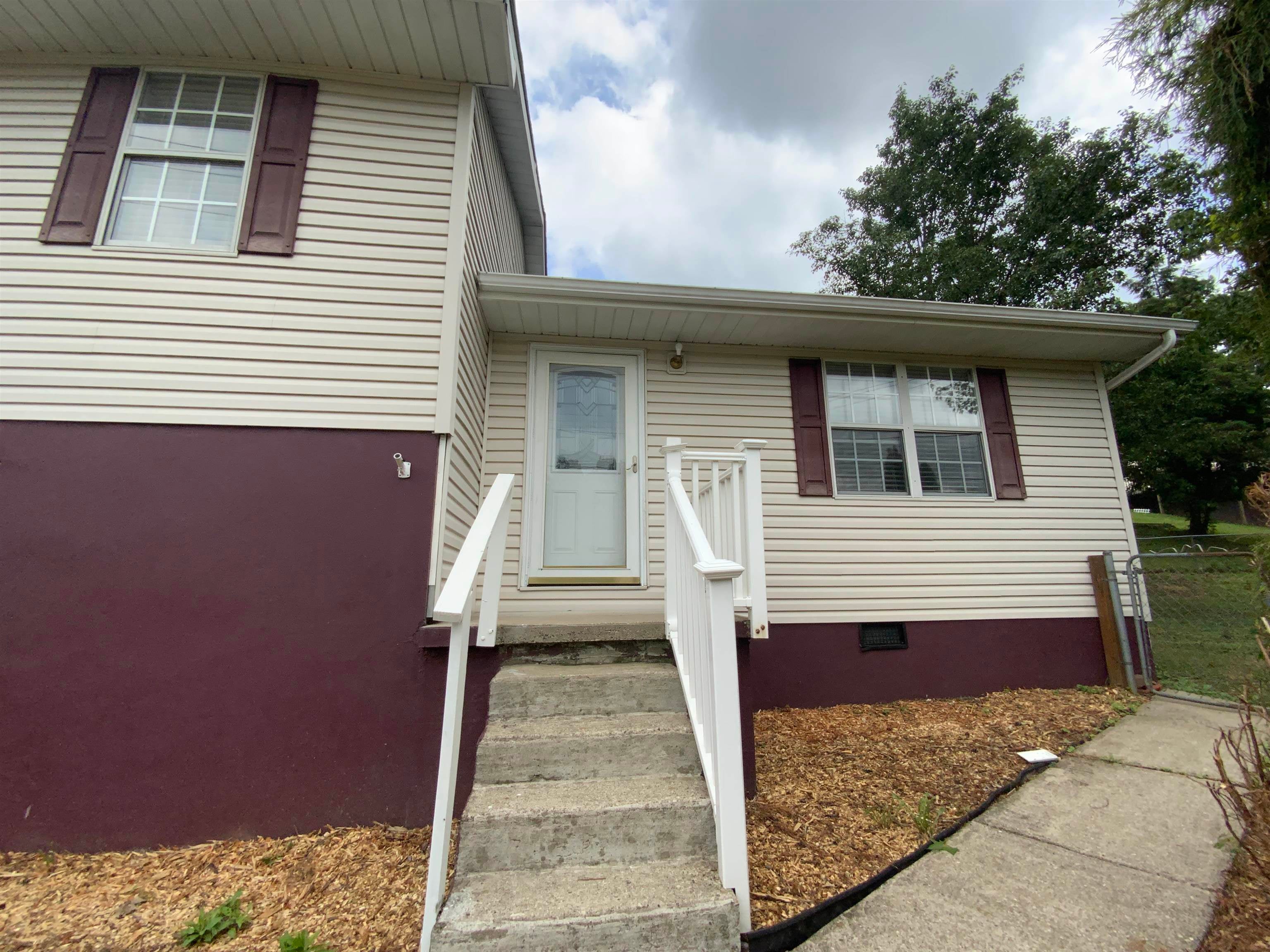 4 Amber Road Huntington, WV 25704 - Photo 1 of 31 Gallery Image 1