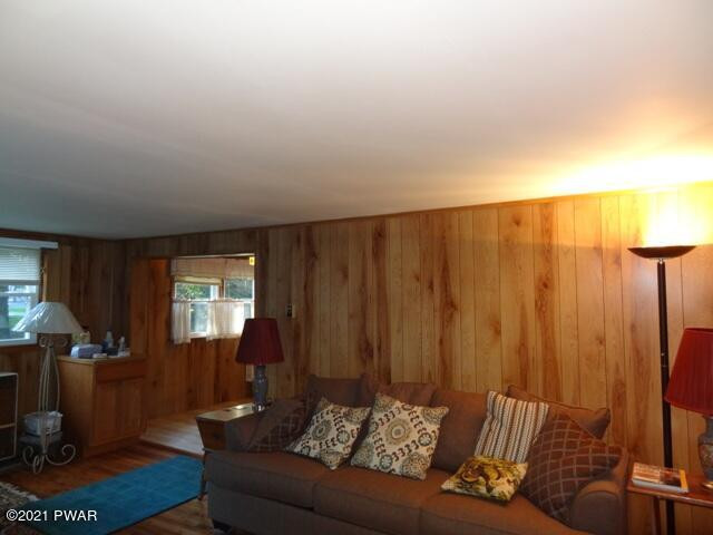 143 Tauschman Road Greentown, PA 18426 - Photo 10 of 26 DSC05128