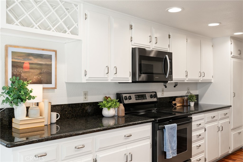 208 Tonea Way Chico, CA 95973 - Photo 6 of 18