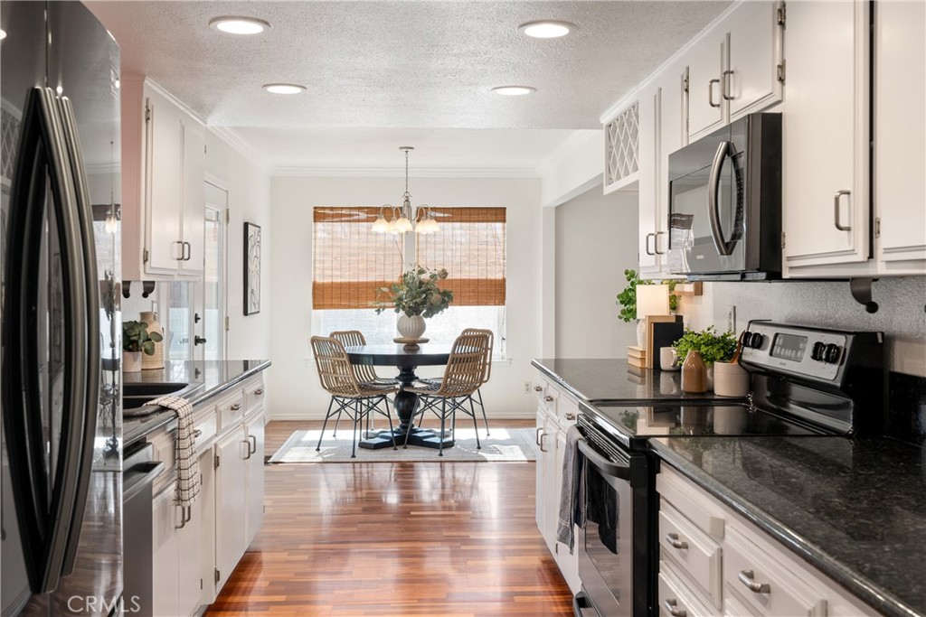 208 Tonea Way Chico, CA 95973 - Photo 7 of 18