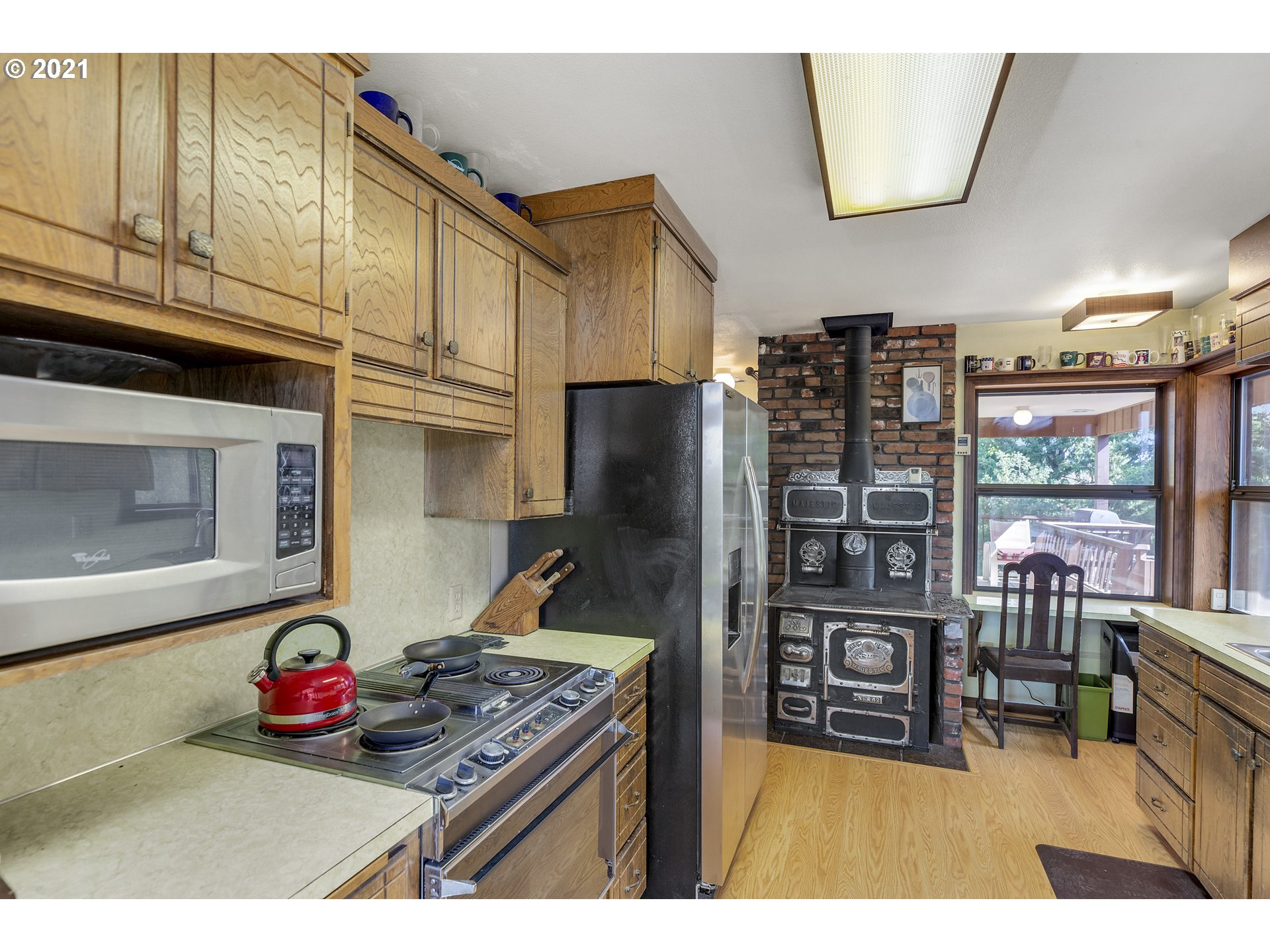 1619 Orchard Road Hood River, OR 97031 - Photo 12 of 32 Gallery Image 12