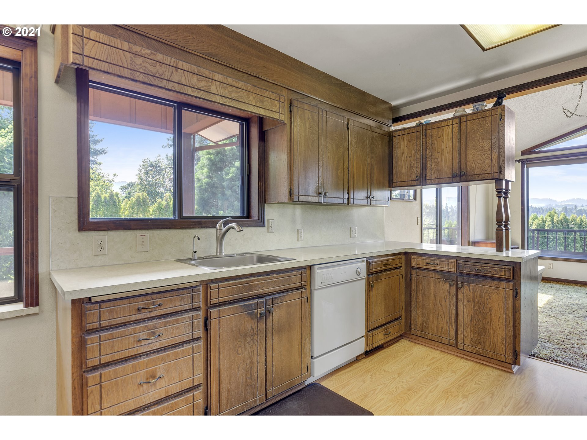 1619 Orchard Road Hood River, OR 97031 - Photo 14 of 32 Gallery Image 14
