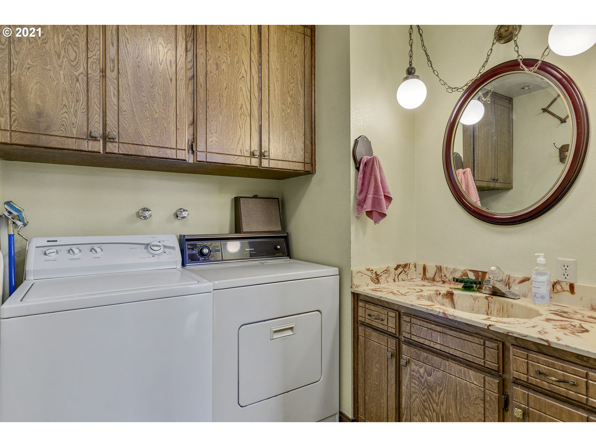 1619 Orchard Road Hood River, OR 97031 - Photo 16 of 32 Gallery Image 16
