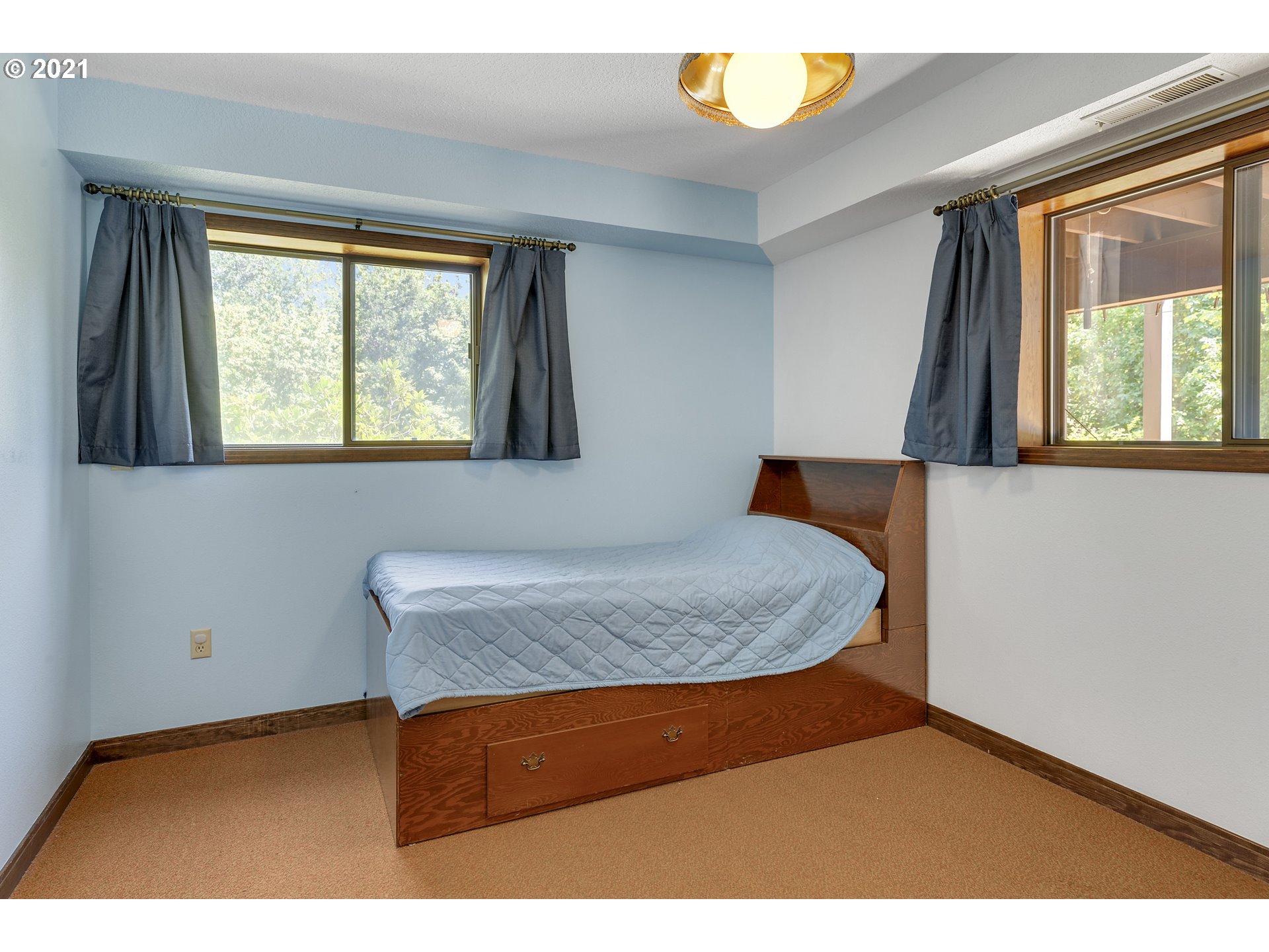 1619 Orchard Road Hood River, OR 97031 - Photo 21 of 32 Gallery Image 21