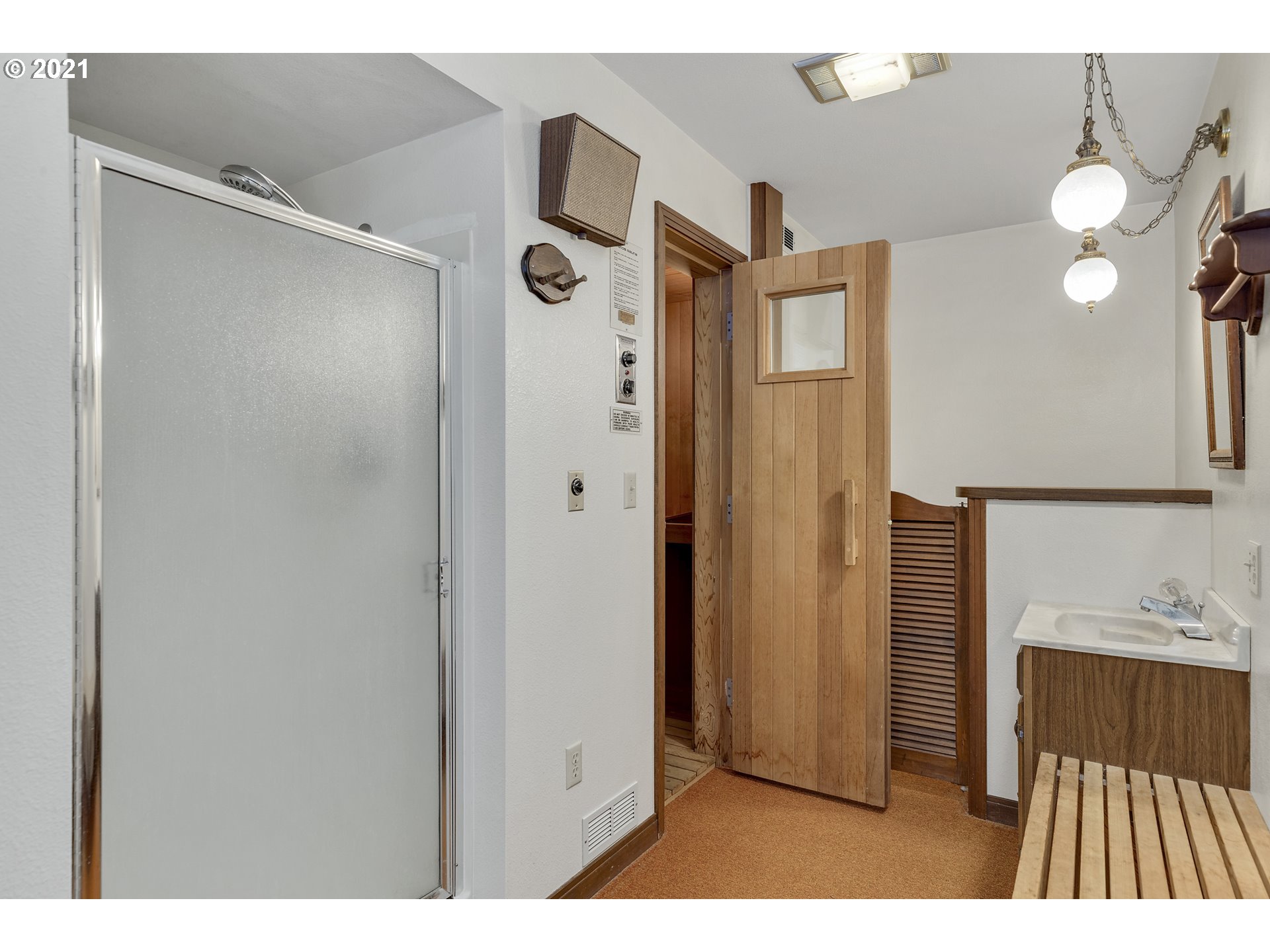 1619 Orchard Road Hood River, OR 97031 - Photo 22 of 32 Gallery Image 22