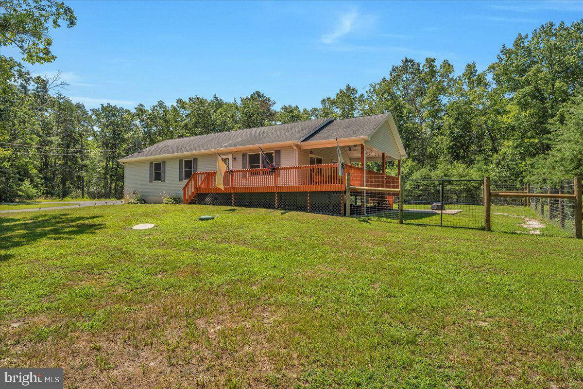 195 Carlisle Place Road Leesburg, NJ 08327 - Photo 3 of 49