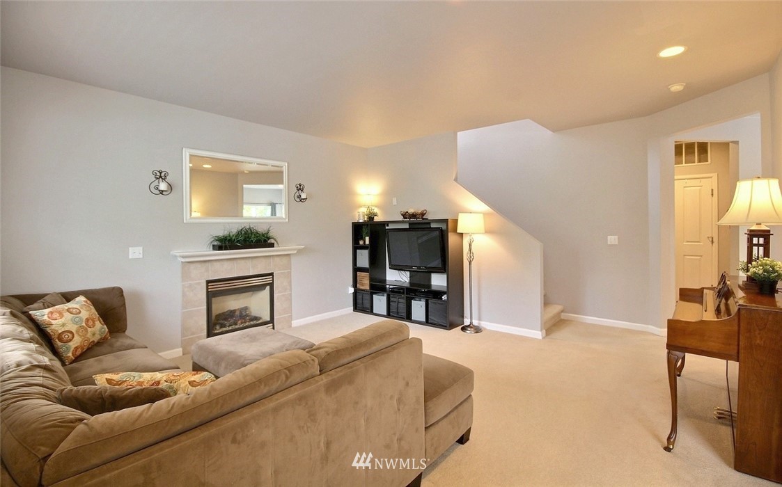 16901 Woodside Drive Southeast Renton, WA 98058 - Photo 2 of 16