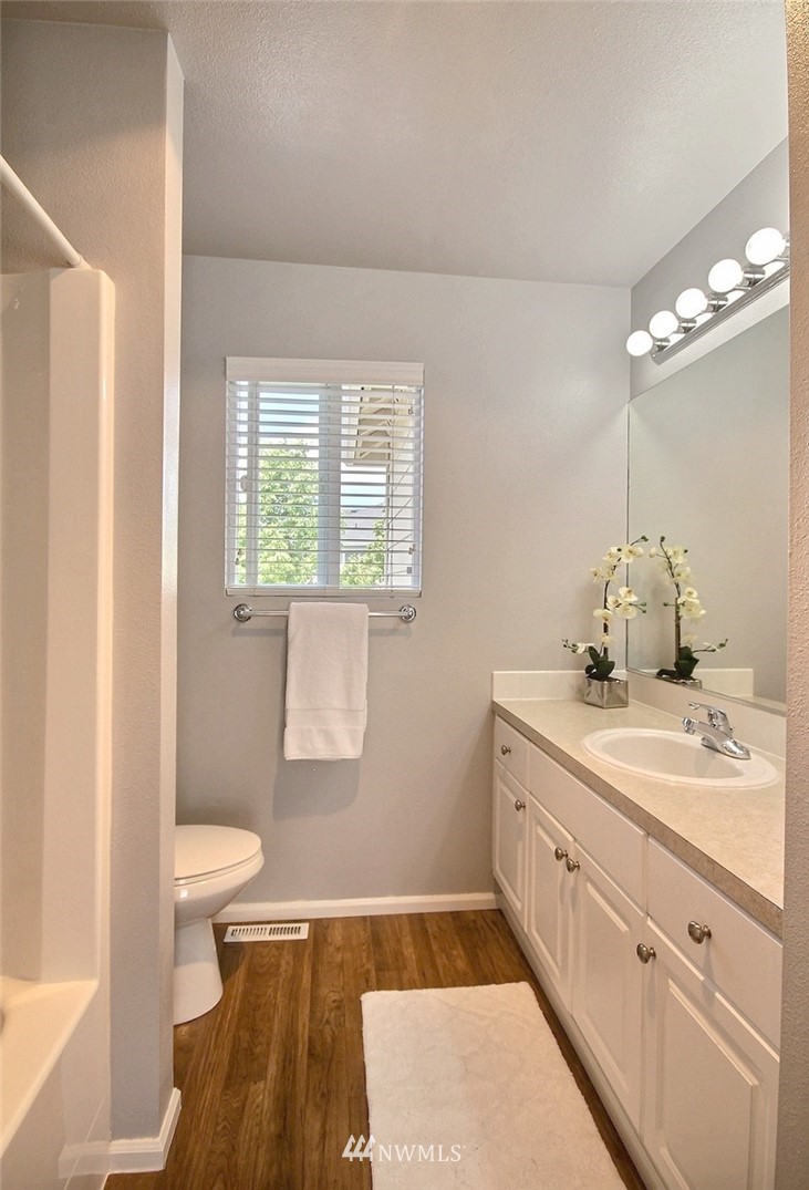 16901 Woodside Drive Southeast Renton, WA 98058 - Photo 11 of 16