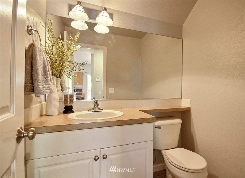 16901 Woodside Drive Southeast Renton, WA 98058 - Photo 15 of 16