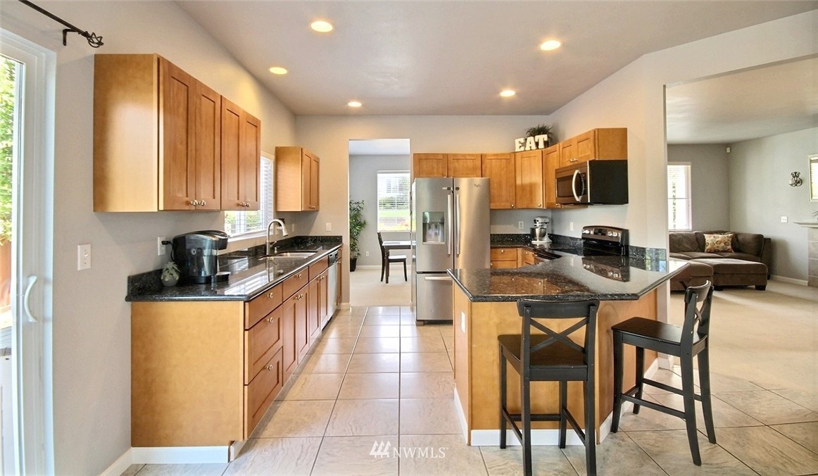 16901 Woodside Drive Southeast Renton, WA 98058 - Photo 5 of 16